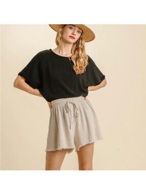 Umgee Linen with Fray  Elastic Waist Shorts